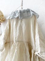 画像9: MARCHE' DE SOEUR／大きなラッフル襟のチュニック・ファナージュミルクに薄グレー襟 (9)