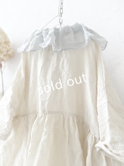 画像9: MARCHE' DE SOEUR／大きなラッフル襟のチュニック・ファナージュミルクに薄グレー襟