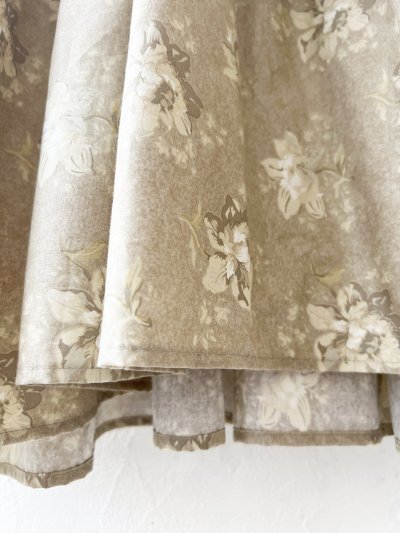 画像8: MARCHE' DE SOEUR／大きなラッフル襟のチュニック・ベージュローズに生成り襟