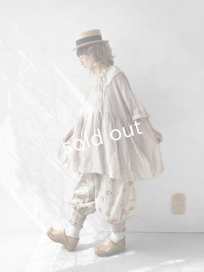 画像13: MARCHE' DE SOEUR／大きなラッフル襟のチュニック・ファナージュピンクに生成り襟 (13)