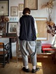 画像2: Reliure／FRILL VEST・Black linen (2)