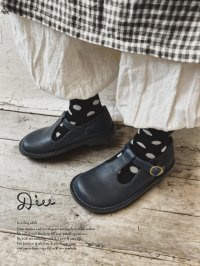 Diu／本革 Tストラップシューズ・ダークネイビー
