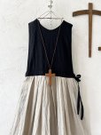 画像2: MARCHE' DE SOEUR／エプロンワンピース・黒×生成り (2)