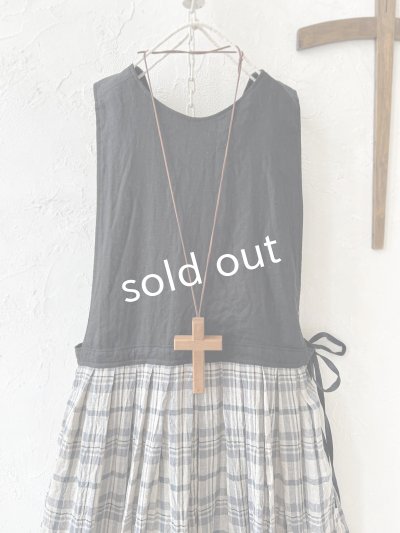 画像2: MARCHE' DE SOEUR／エプロンワンピース・黒×チェック