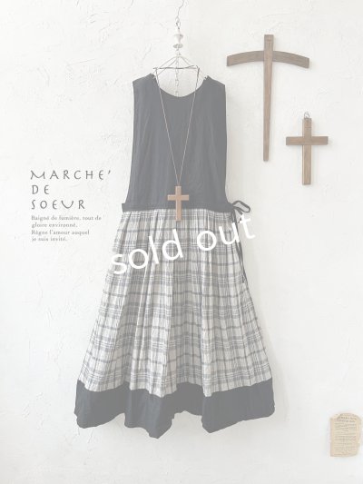 画像1: MARCHE' DE SOEUR／エプロンワンピース・黒×チェック