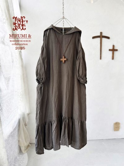 画像1: 【4/24(金)21時から販売】MIFUMIコラボ／sarahのワンピース・灰茶＆bag