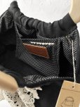 画像7: ecru-ke／木の持ち手バッグ・アンティーク衿レース黒 (7)