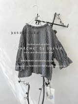 kosatofuku／小さなフリルカラーのブラウス・ギンガム