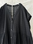 画像4: tegami/刺繍レースフレンチスリーブワンピース・ブラック (4)