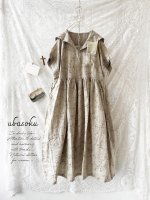 画像1: ubasoku/セーラー衿の半袖ワンピース・ベージュ小花 (1)