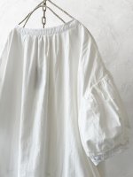 画像9: closet meii／ショートパフスリーブチュニック・オフ (9)