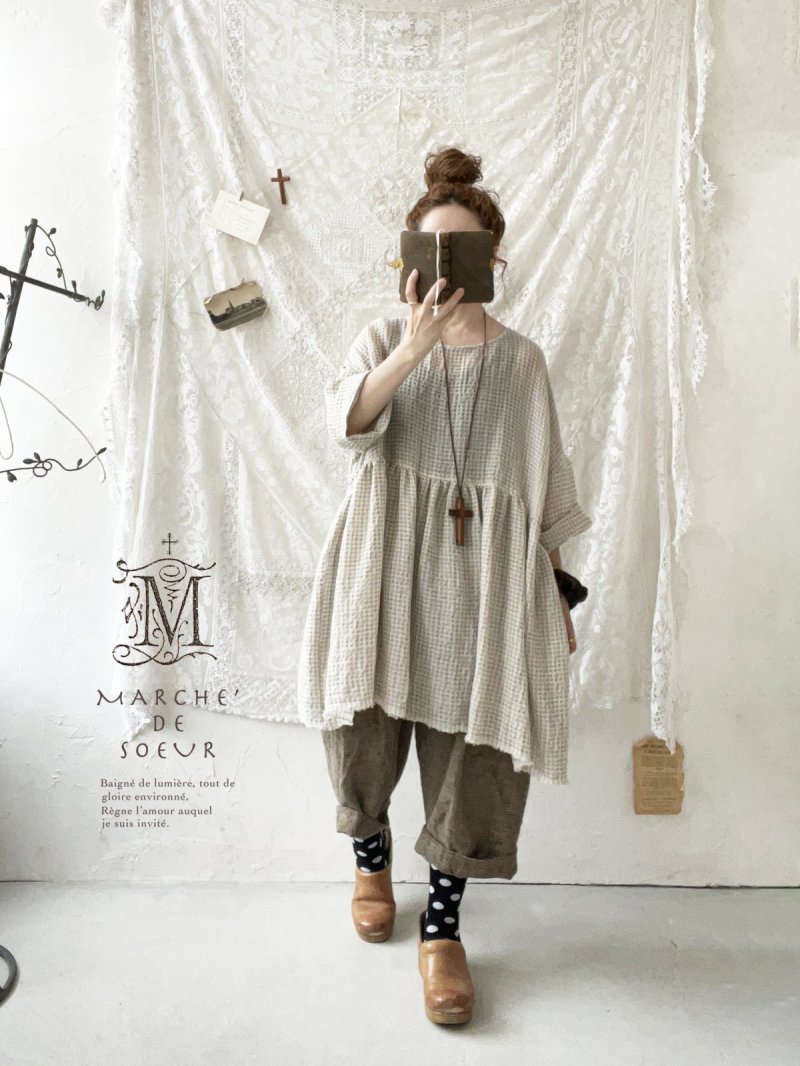 画像4: MARCHE' DE SOEUR／ギャザープルオーバー・ワッフルベージュ (4)