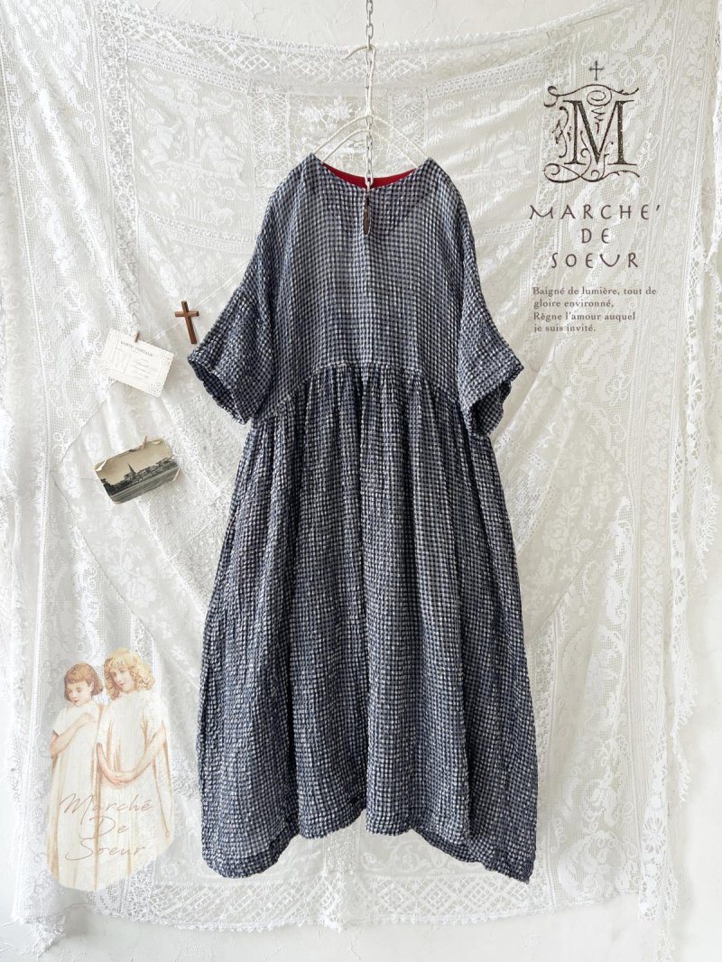 画像2: MARCHE' DE SOEUR／ギャザーワンピース・ワッフルネイビー (2)