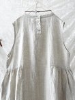 画像11: 08mab/ノースリーブサイドギャザーワンピース・生成り (11)
