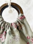 画像2: MARCHE' DE SOEUR／木の持ち手バッグ・モスグリーンローズ (2)