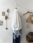 画像10: Libera&Capricciosa／オリーブリネンフードプルオーバー・バルーン (10)