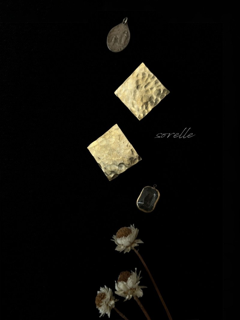 画像1: sorelle／真鍮のピアス・スクエア (1)