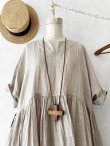画像6: MARCHE' DE SOEUR／革タグストール付きスキッパーワンピース・フラックス (6)