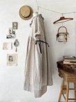 画像7: MARCHE' DE SOEUR／革タグストール付きスキッパーワンピース・フラックス (7)