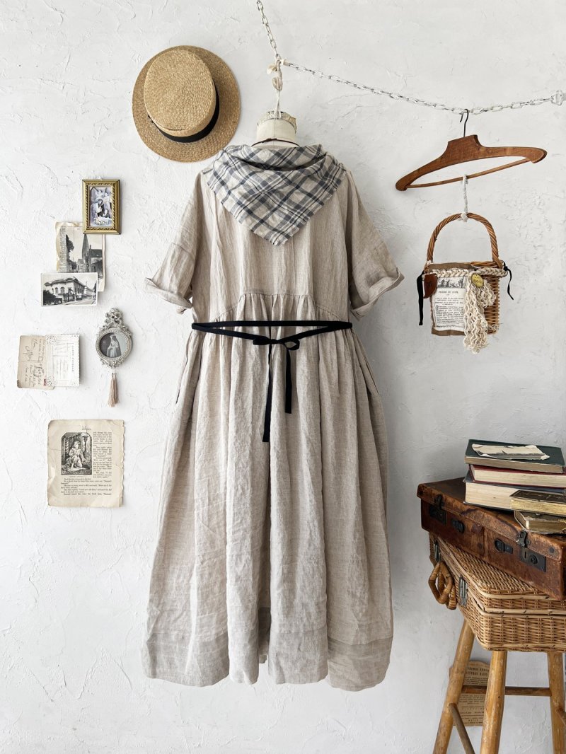 画像8: MARCHE' DE SOEUR／革タグストール付きスキッパーワンピース・フラックス (8)