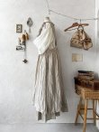 画像10: 【予約販売】MARCHE' DE SOEUR／フローフリルエプロンワンピース・生成り (10)