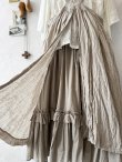 画像16: 【予約販売】MARCHE' DE SOEUR／フローフリルエプロンワンピース・生成り (16)