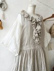 画像7: 【予約販売】MARCHE' DE SOEUR／フローフリルエプロンワンピース・生成り (7)