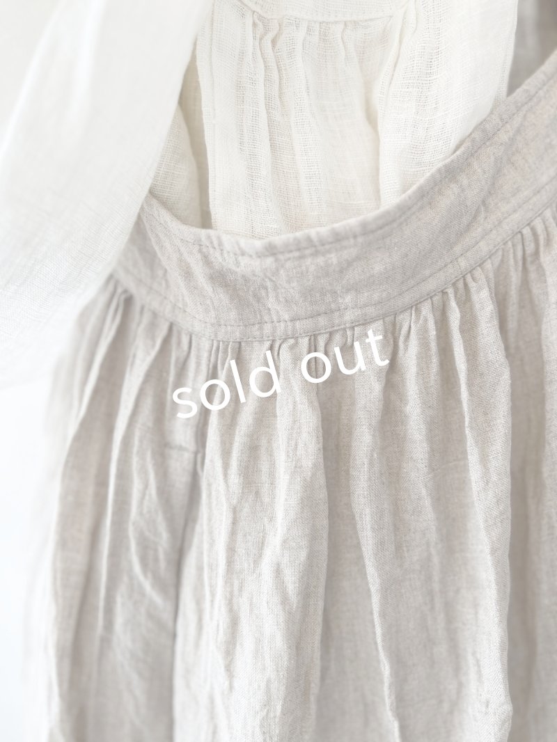 画像12: 【予約販売】MARCHE' DE SOEUR／フローフリルエプロンワンピース・生成り (12)