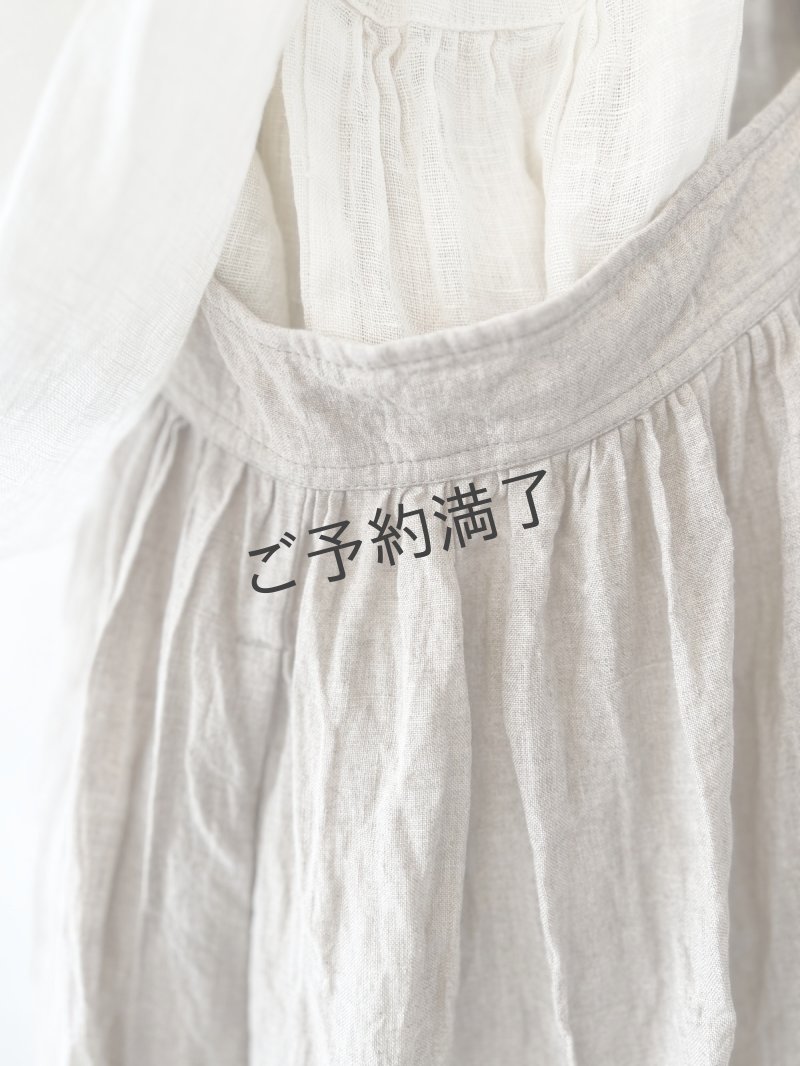 画像12: 【予約販売】MARCHE' DE SOEUR／フローフリルエプロンワンピース・生成り (12)