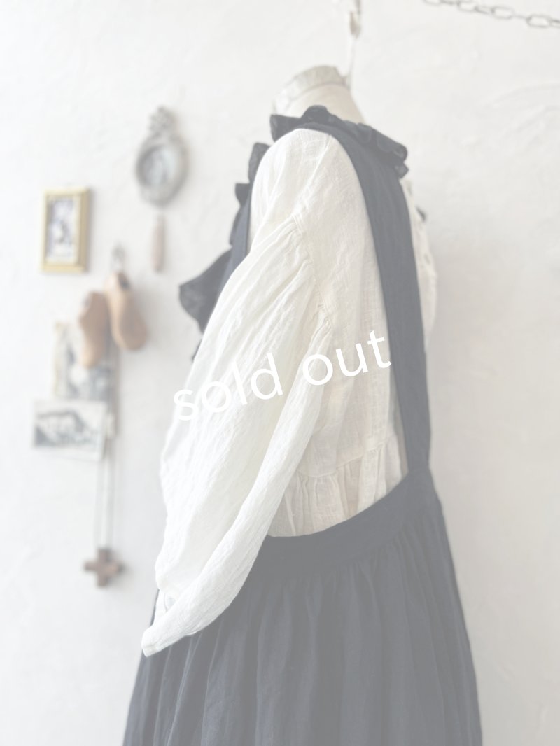 画像11: 【予約販売】MARCHE' DE SOEUR／フローフリルエプロンワンピース・黒 (11)