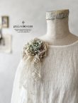 画像1: 【プレビュー中】pollenbienco／アンティークレースとプリザーブドフラワーのコサージュ・A (1)