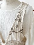 画像4: shizuka's/アンティーク刺繍レースのベスト (4)