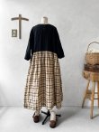 画像9: MARCHE' DE SOEUR／ギャザーポケットワンピース・黒×メープルチェック (9)