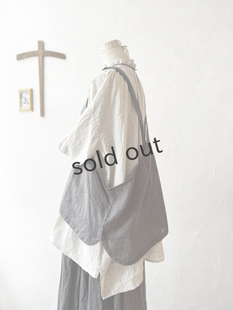 画像6: [再入荷]a+koloni／リネンバッククロスベスト・チャコール (6)