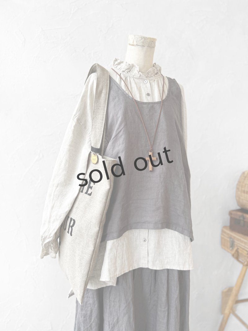 画像7: [再入荷]a+koloni／リネンバッククロスベスト・チャコール (7)