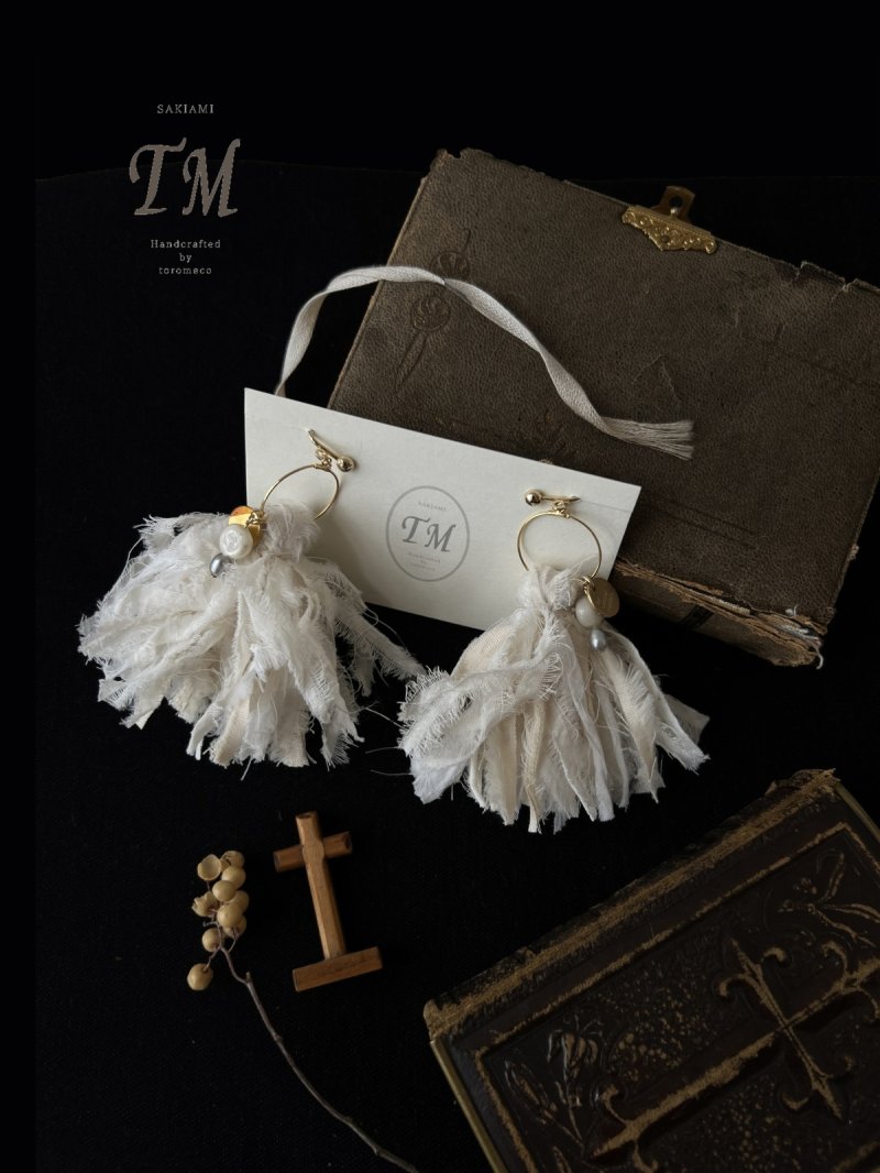 画像1: toromeco／YOIN イヤリング・off white (1)