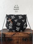 画像1: MARCHE' DE SOEUR／十字架ブローチ付きショルダーバッグ・ブーケ刺繍 (1)