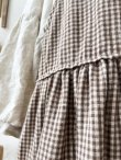 画像4: ista-ire／サイドオープンワンピース・ベージュブラウン (4)
