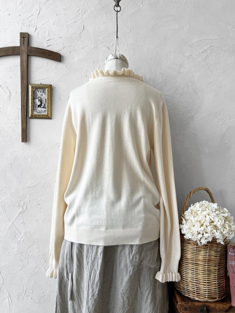 画像9: le ciel a tempsdoux/シルクブレンド衿フリルプルオーバー・カーキモカ (9)