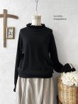 画像1: le ciel a tempsdoux/シルクブレンド衿フリルプルオーバー・ブラック (1)