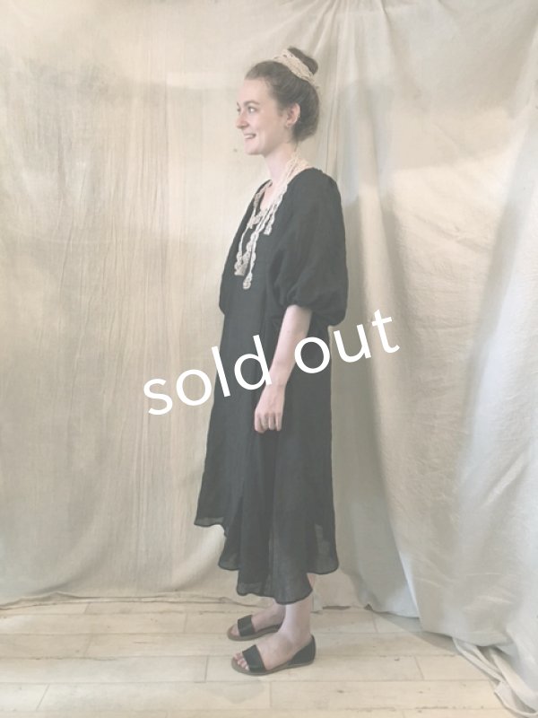 画像13: [pollenbienco] バルーン袖のＡラインワンピース／glay (13)