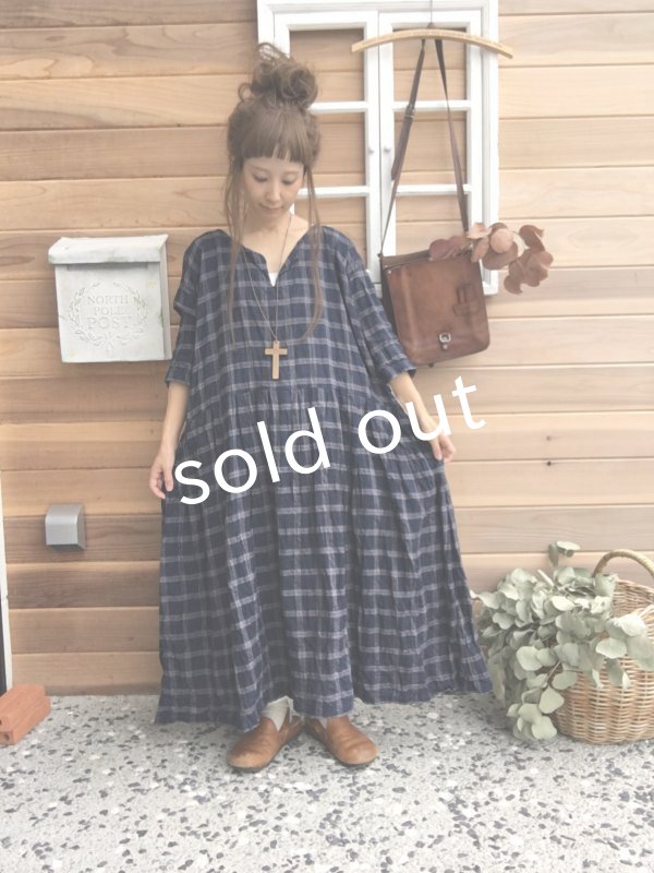 画像6: MARCHE' DE SOEUR／濃ネイビーチェックリネンワンピース (6)