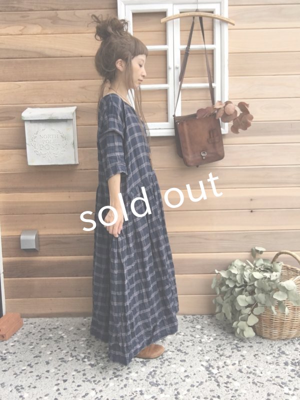 画像7: MARCHE' DE SOEUR／濃ネイビーチェックリネンワンピース (7)