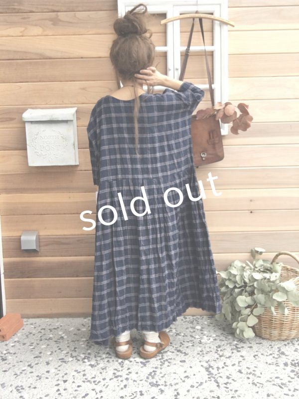 画像8: MARCHE' DE SOEUR／濃ネイビーチェックリネンワンピース (8)
