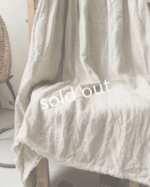 画像2: MARCHE' DE SOEUR／パフスリーブギャザーワンピース・リトアニアリネン (2)