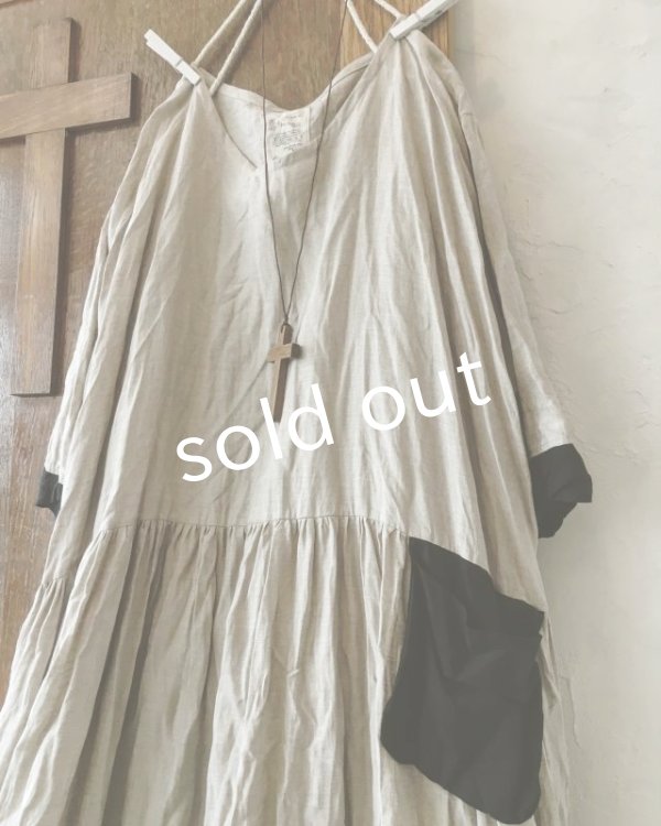 画像3: MARCHE' DE SOEUR/生成りベージュ×ブラックリネンワンピース (3)