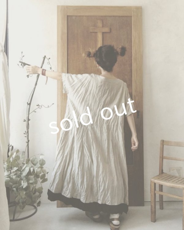 画像13: MARCHE' DE SOEUR／生成りベージュ×ブラックリネンワンピース (13)
