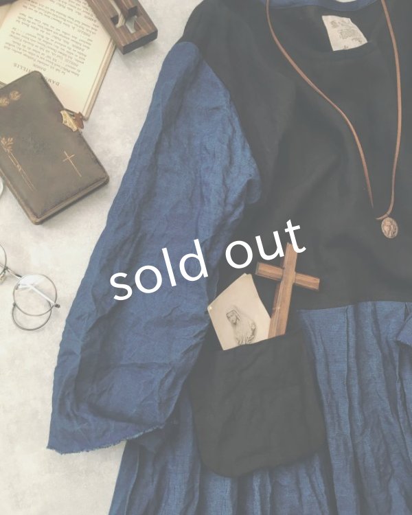 画像2: MARCHE' DE SOEUR/インディゴ染めバイカラーワンピース・インディゴお袖 (2)