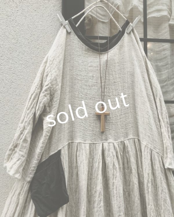 画像2: MARCHE' DE SOEUR/ウールリネンワンピース・オフ×黒リネン (2)