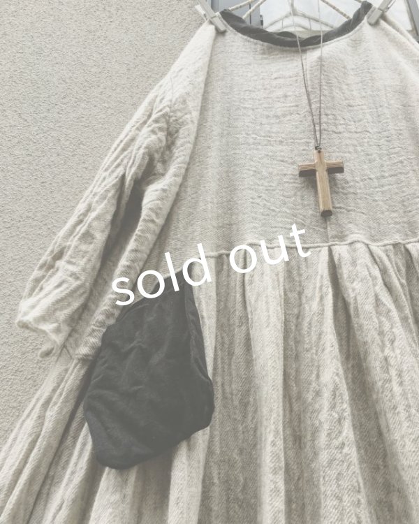 画像4: MARCHE' DE SOEUR/ウールリネンワンピース・オフ×黒リネン (4)